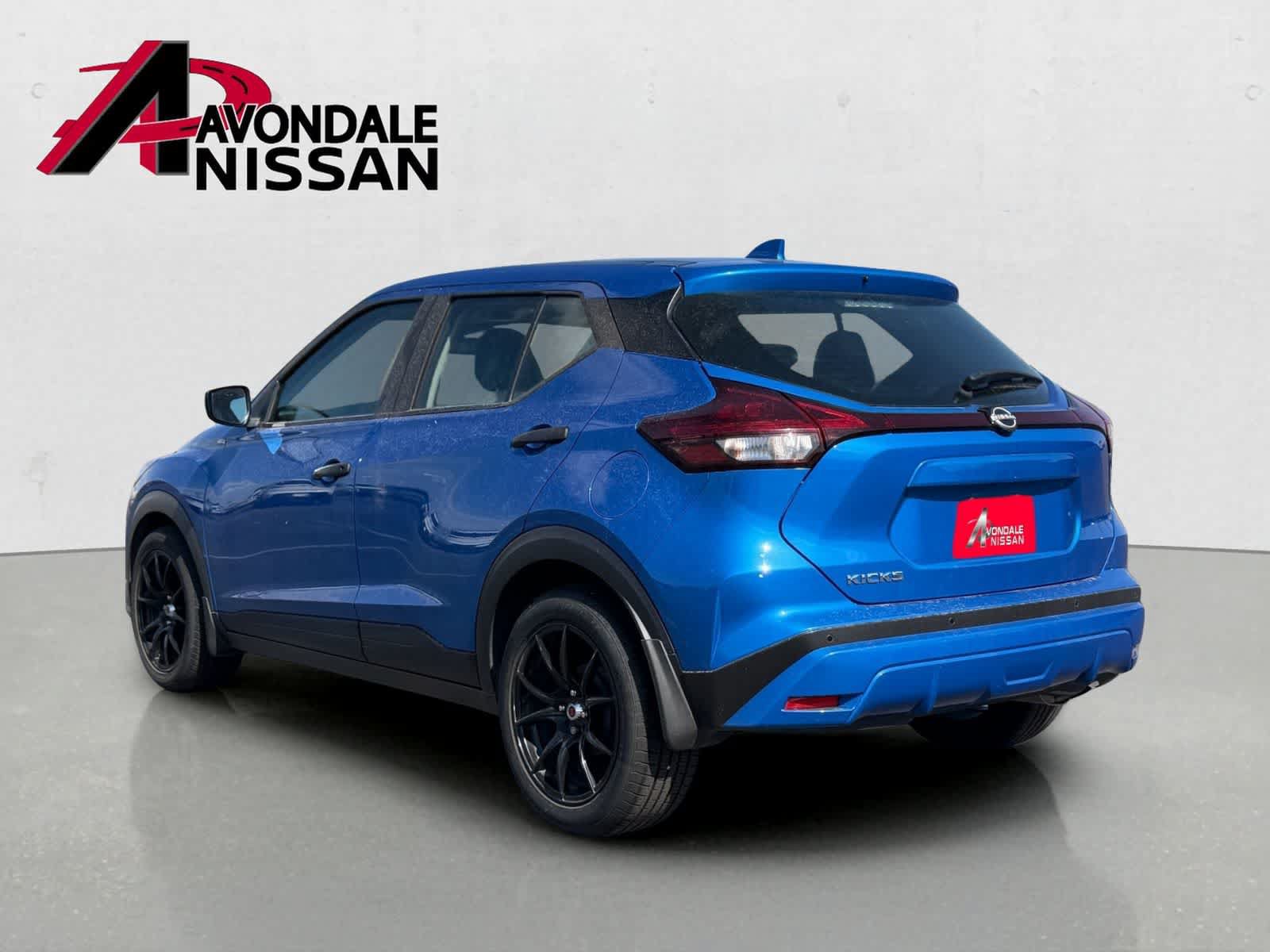 Used 2023 Nissan Kicks S FWD image 2