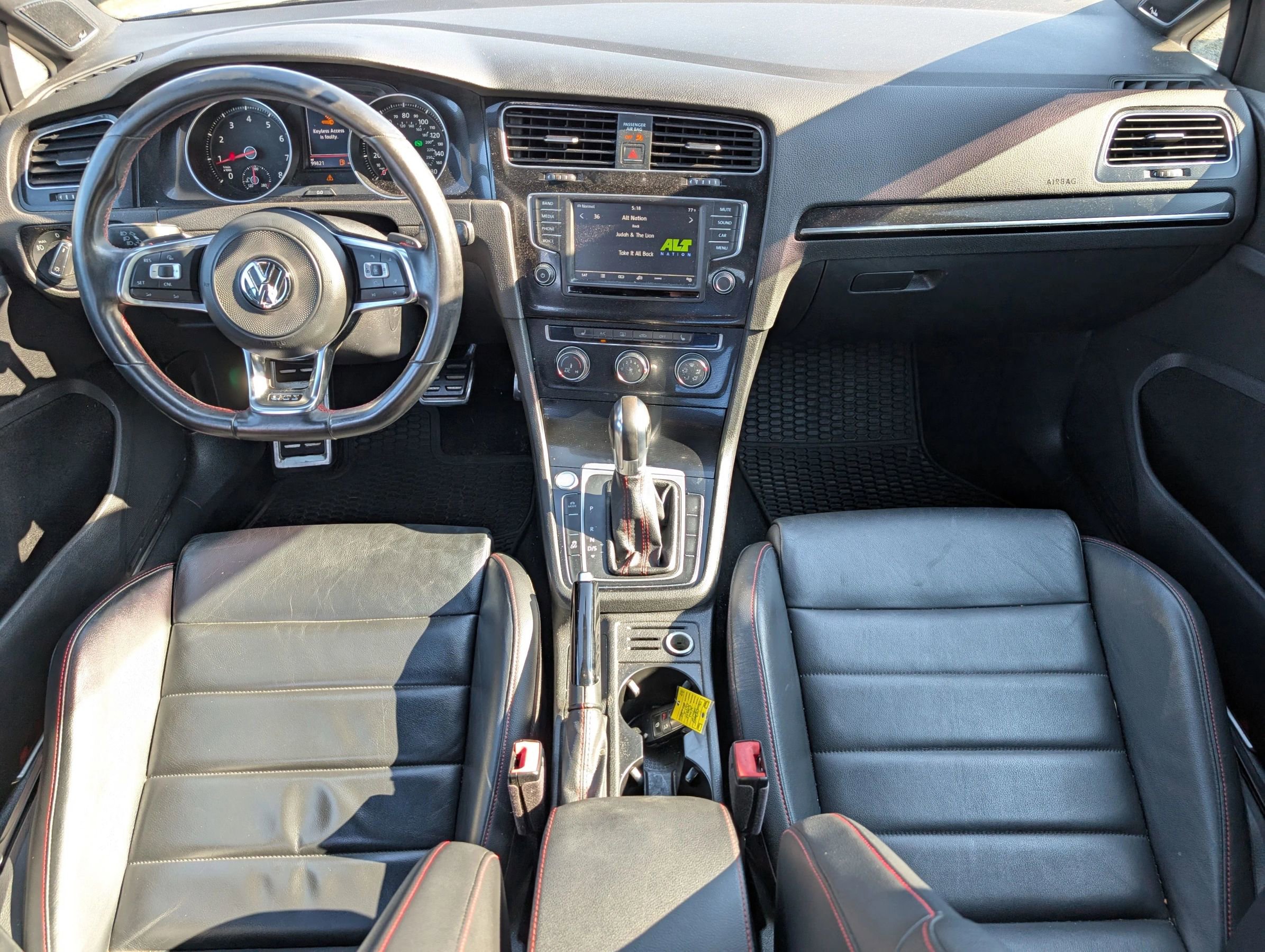 Used 2017 Volkswagen GTI Sport image 14
