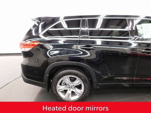 Used 2018 Toyota Highlander Limited image 19