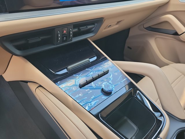 New 2026 Porsche Cayenne Coupe AWD/4WD image 35