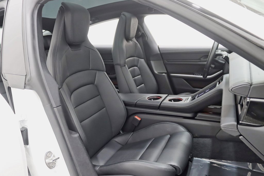 Used 2024 Porsche Taycan 4S image 35