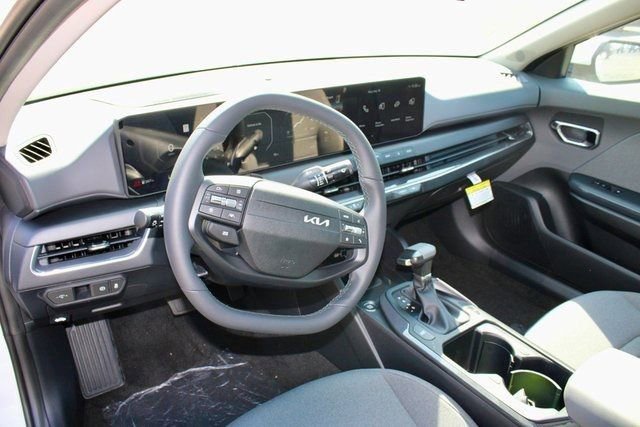 New 2025 Kia K4 EX image 15