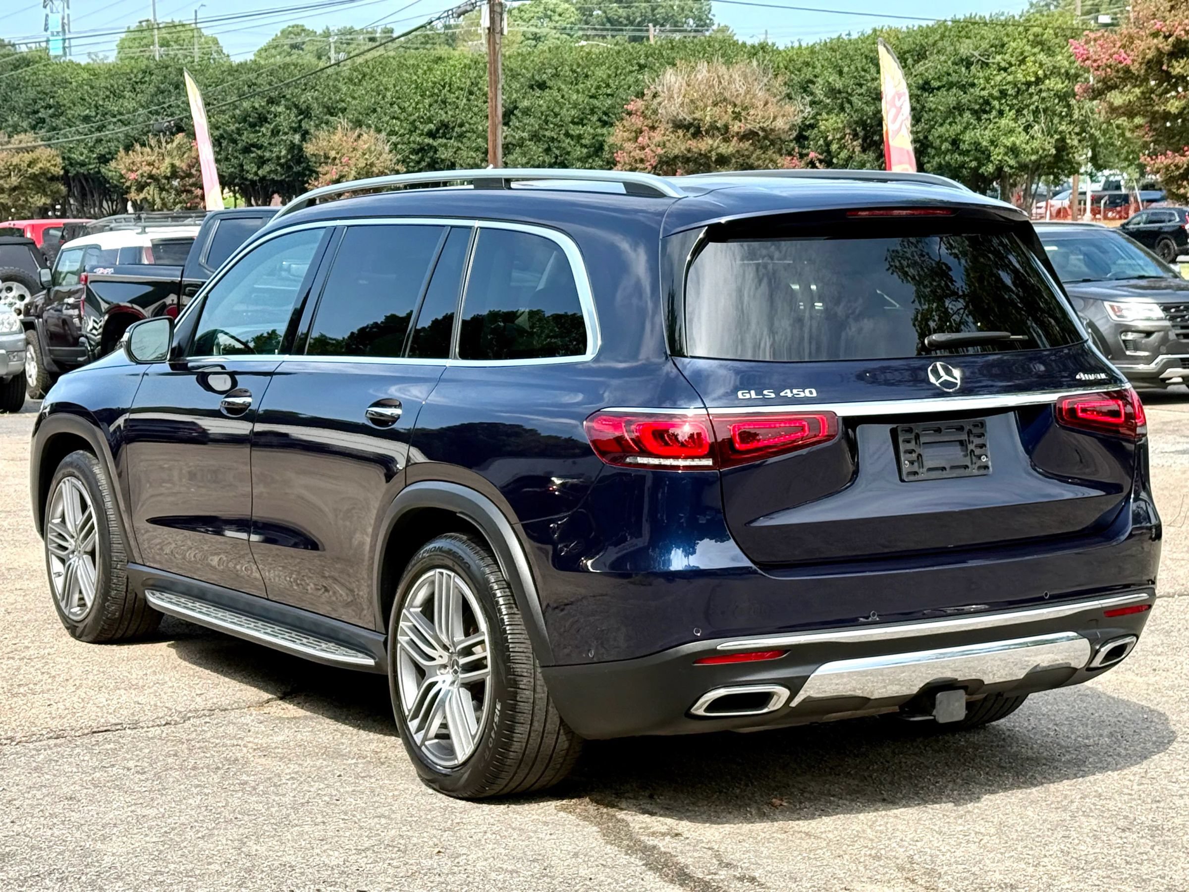 Used 2022 Mercedes-Benz GLS 450 4MATIC image 7