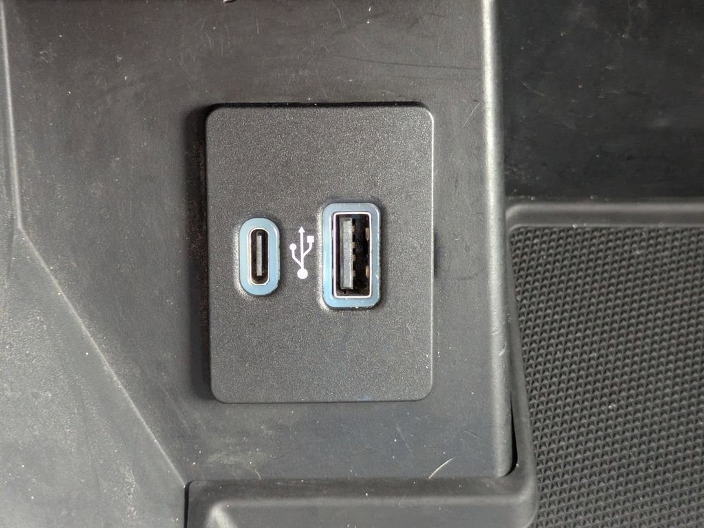 Used 2021 Ford F150 Lariat image 22