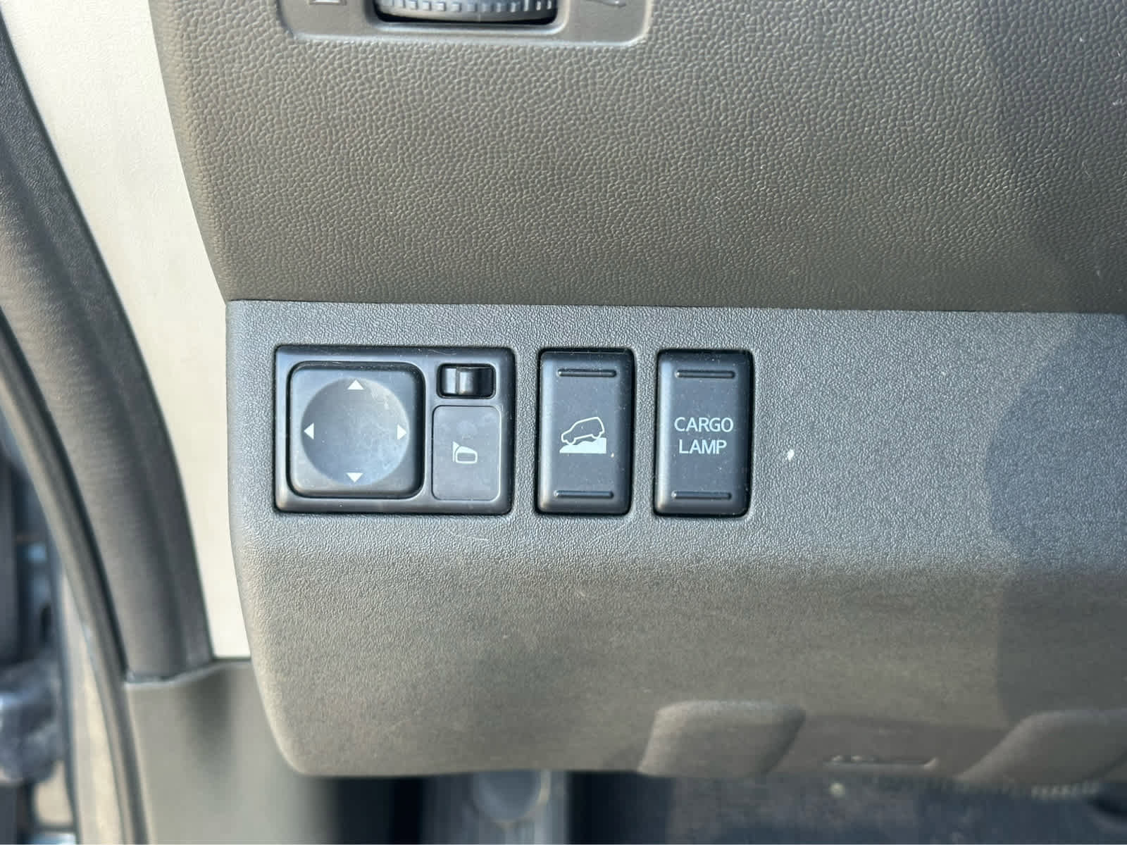 Used 2015 Nissan Frontier SV AWD/4WD image 16