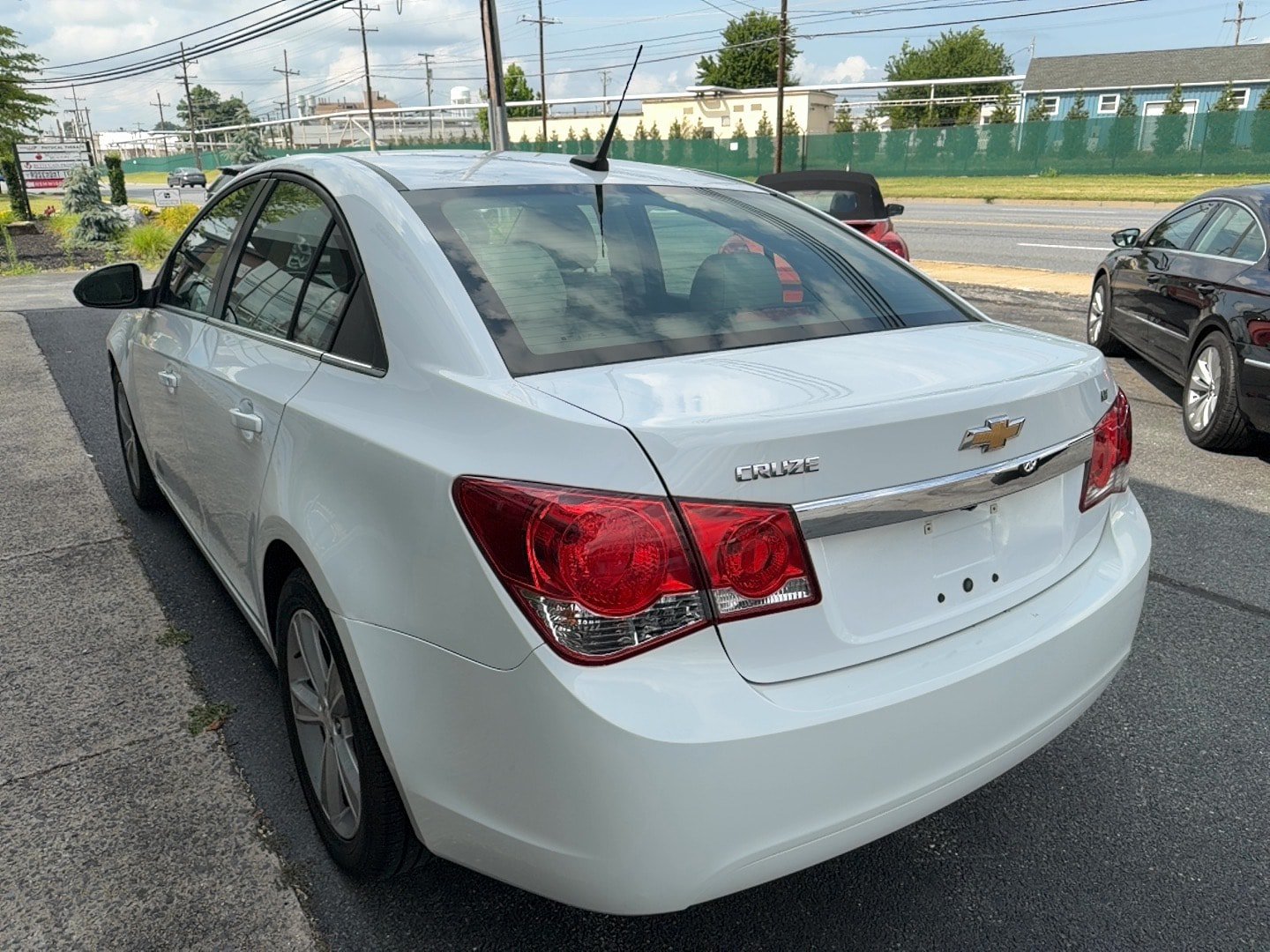 Used 2013 Chevrolet Cruze LT FWD image 4