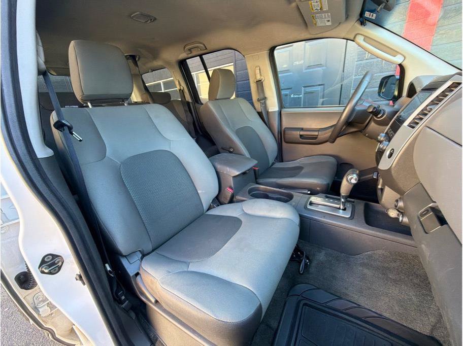 Used 2011 Nissan Xterra S AWD/4WD image 4
