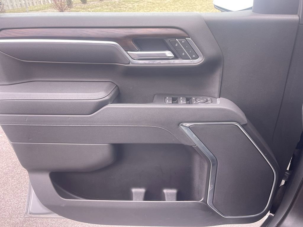 Used 2025 GMC Sierra 1500 SLT image 35