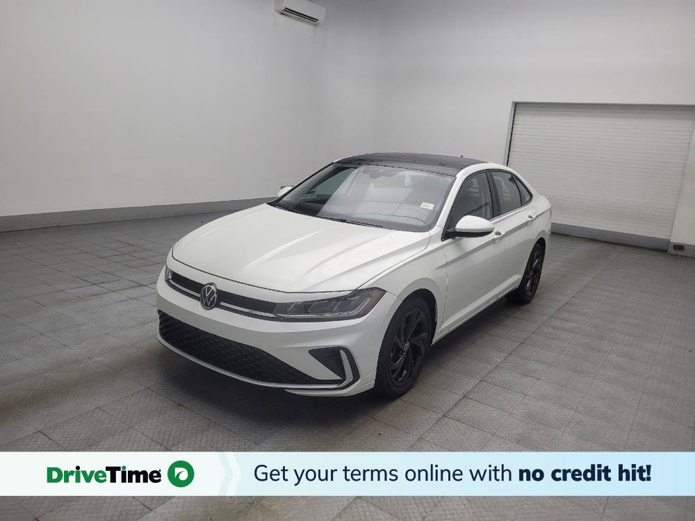 Used 2025 Volkswagen Jetta SE w/ Sunroof Package FWD image 1