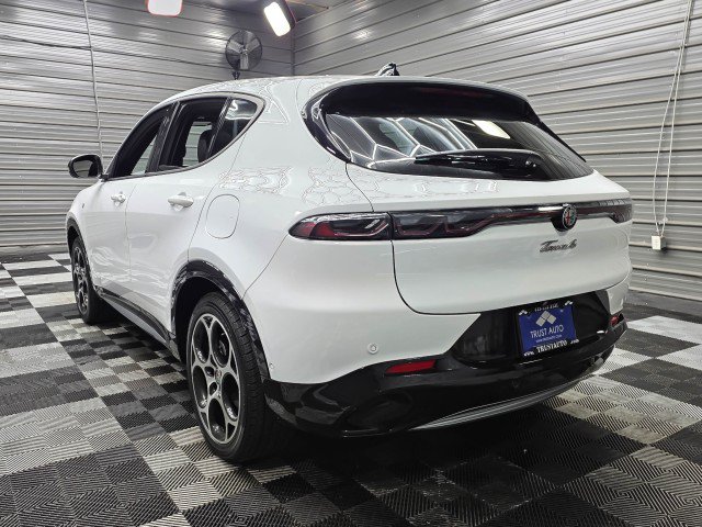 Used 2024 Alfa Romeo Tonale Ti AWD/4WD image 8