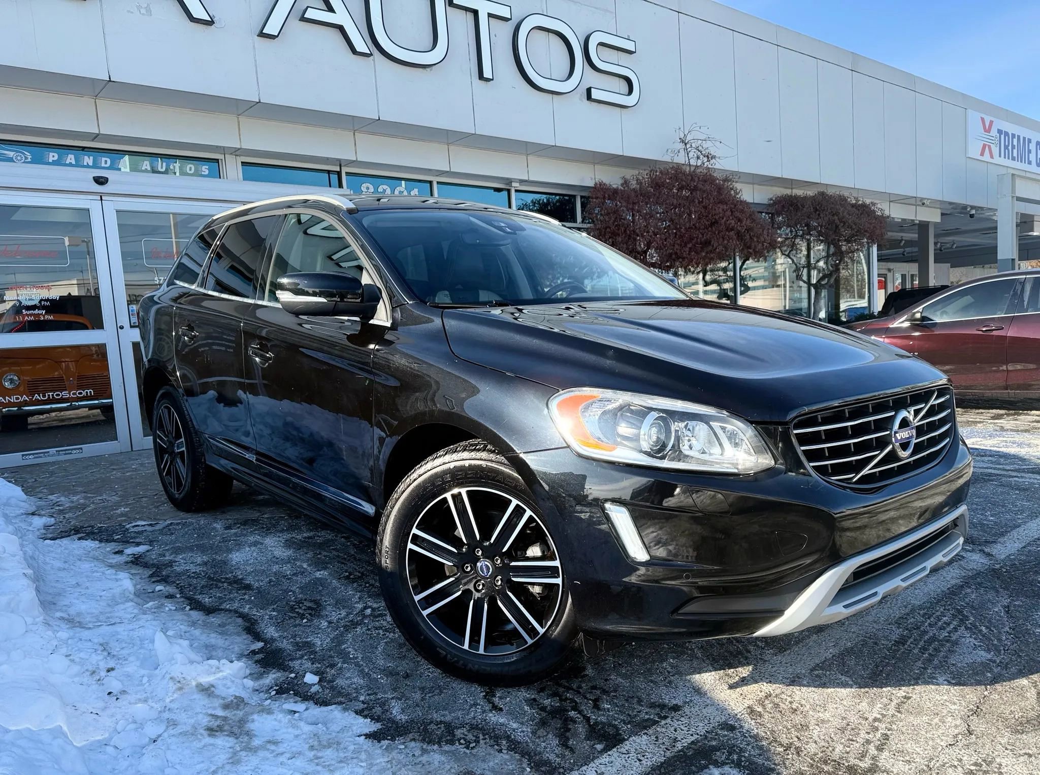 Used 2017 Volvo XC60 T5 Dynamic w/ Preferred Option Package
