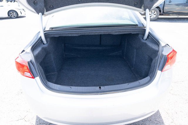 Used 2014 Chevrolet Impala LT FWD image 12