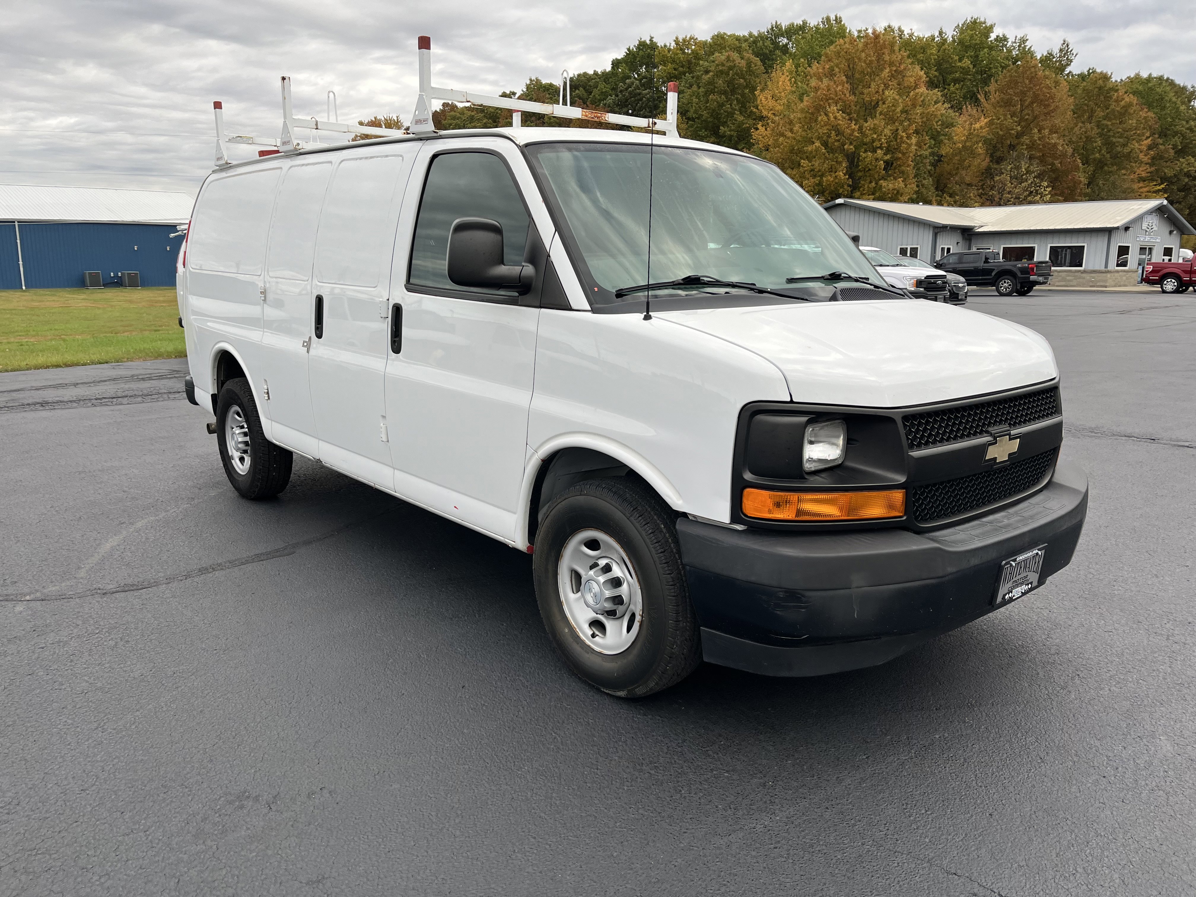 Used 2017 Chevrolet Express 2500 image 5