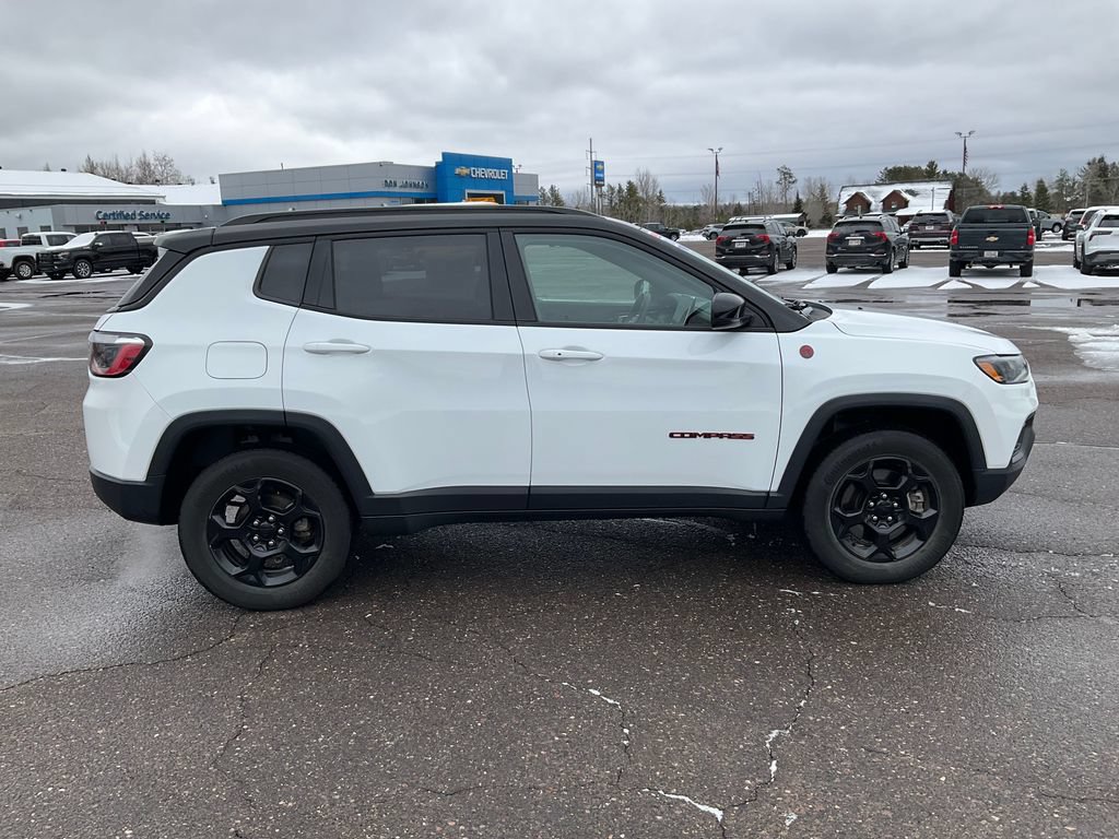 Used 2024 Jeep Compass Trailhawk AWD/4WD image 21