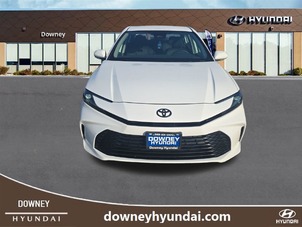 Used 2025 Toyota Camry LE FWD image 9