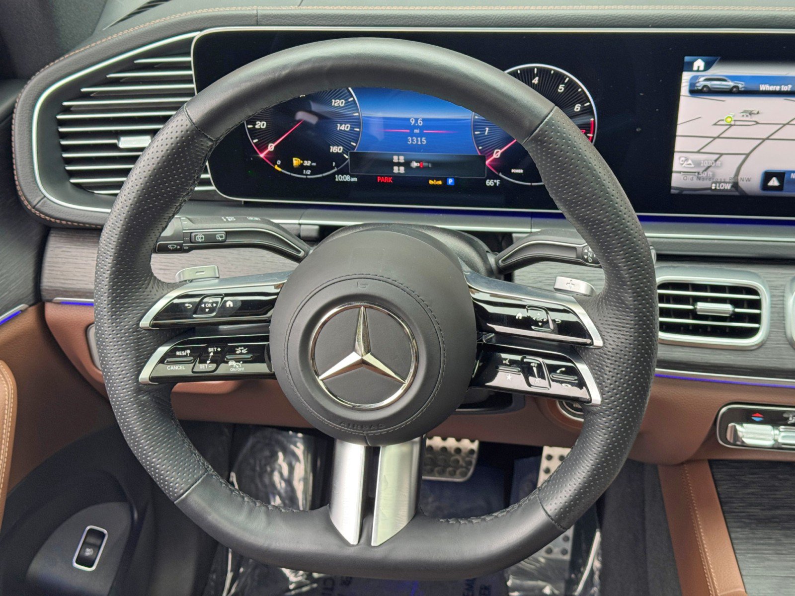 Used 2026 Mercedes-Benz GLS 580 4MATIC w/ Night Package image 22