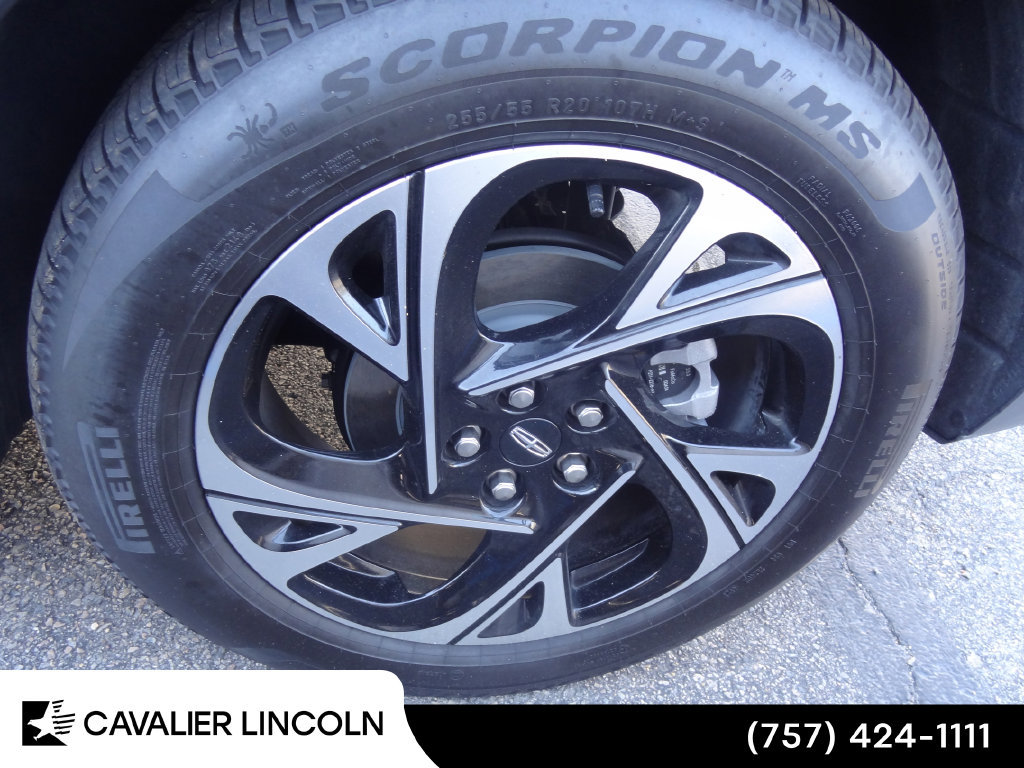 Used 2026 Lincoln Nautilus Premier w/ Equipment Group 102A AWD/4WD image 13