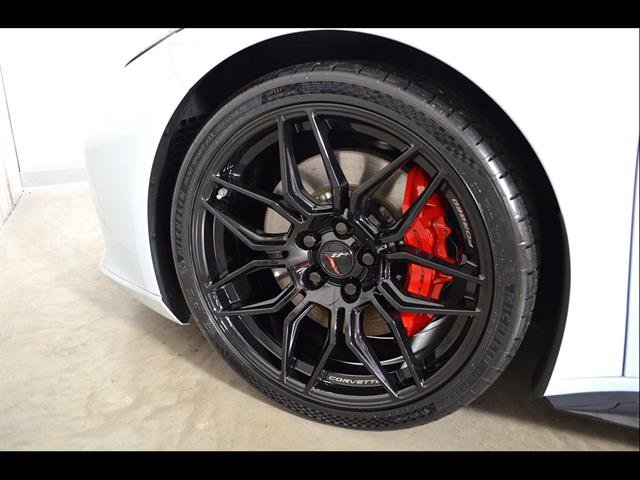 Used 2023 Chevrolet Corvette Z06 w/ Battery Protection Package RWD image 11
