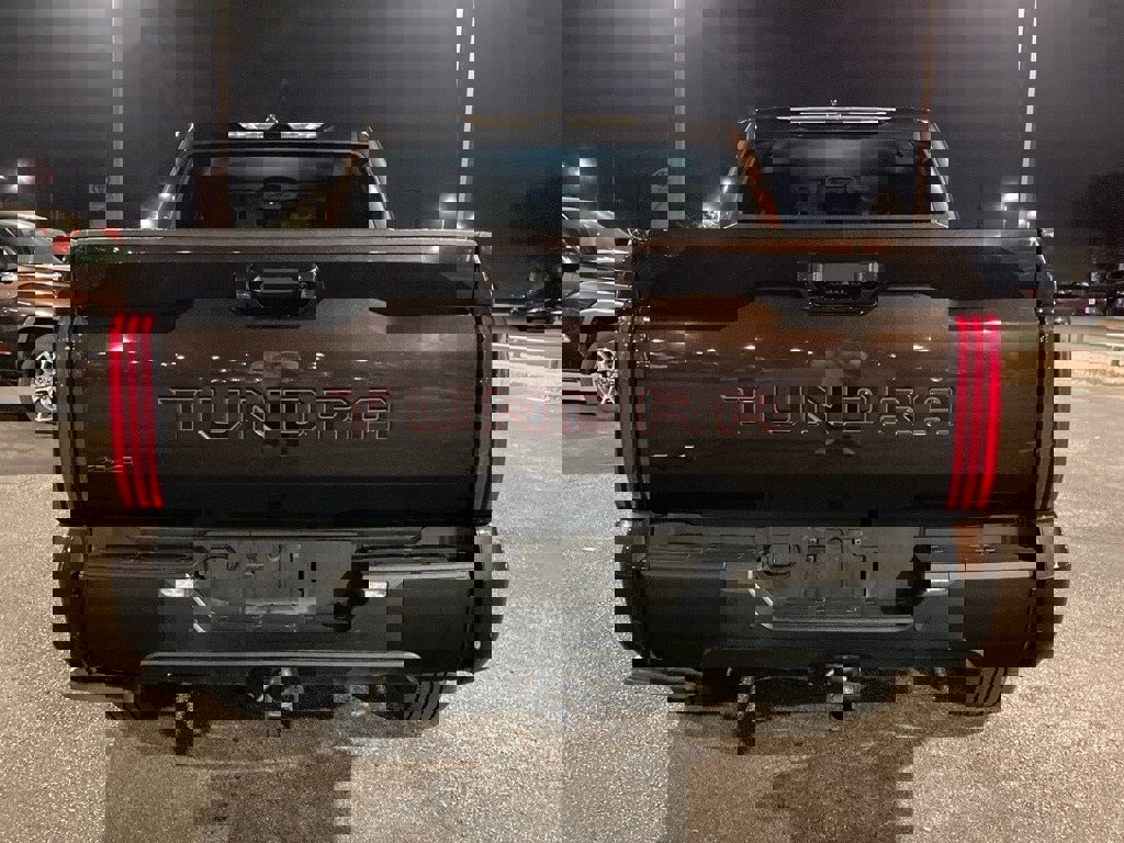Used 2023 Toyota Tundra Limited image 6