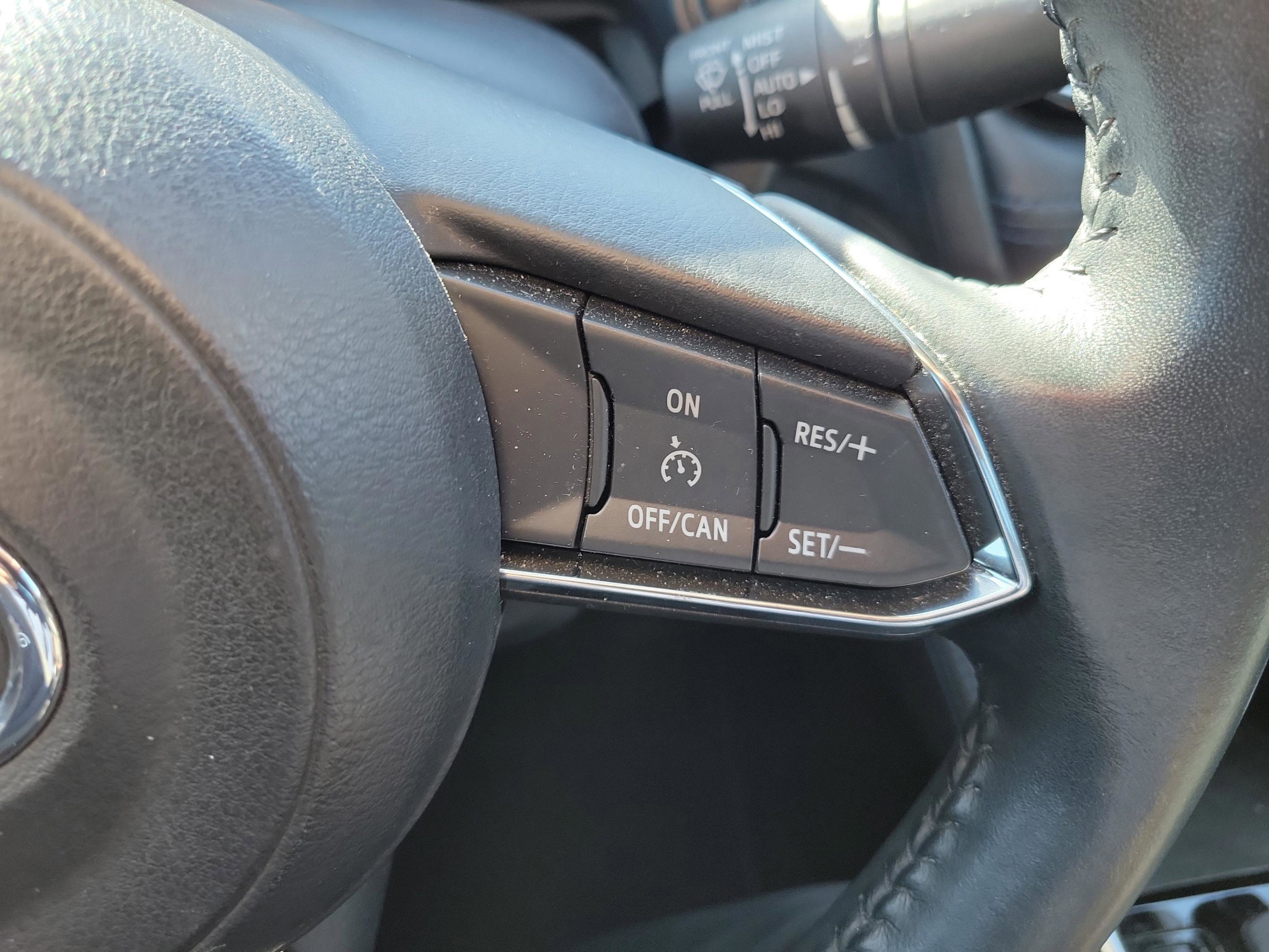 Used 2019 Toyota Yaris XLE image 17