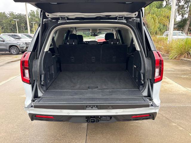 Certified 2025 Ford Expedition Max Active RWD image 33