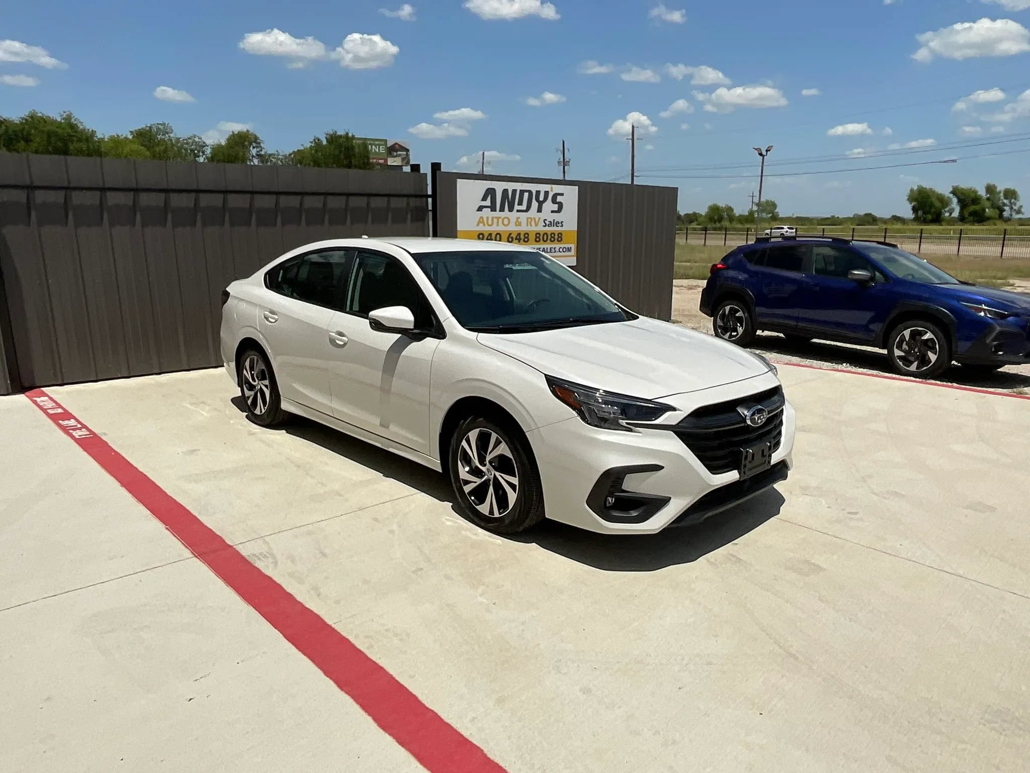 Used 2025 Subaru Legacy Premium AWD/4WD image 2