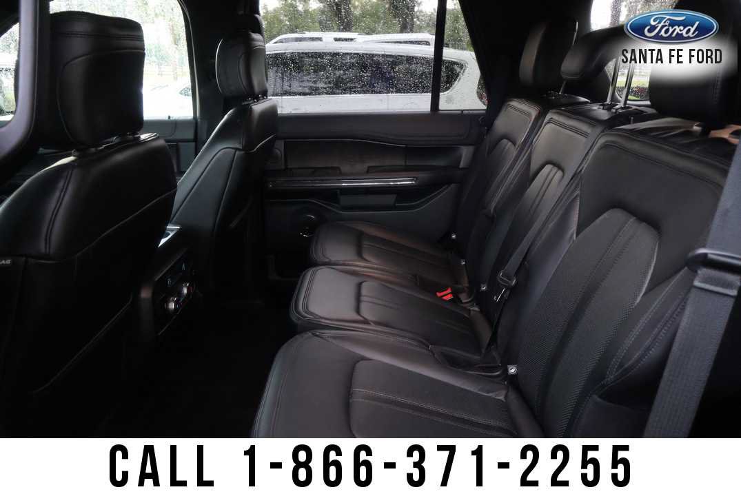 Used 2019 Ford Expedition Limited w/ Driver Assistance Package AWD/4WD image 19