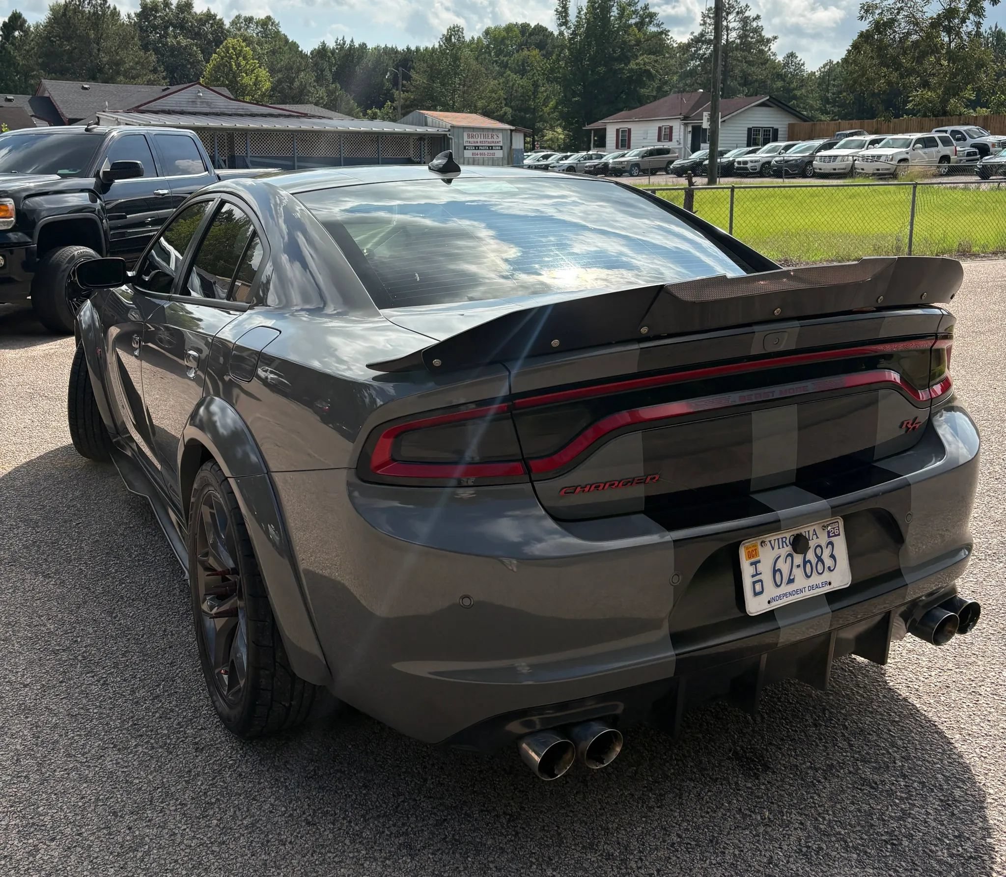 Used 2018 Dodge Charger R/T RWD image 5