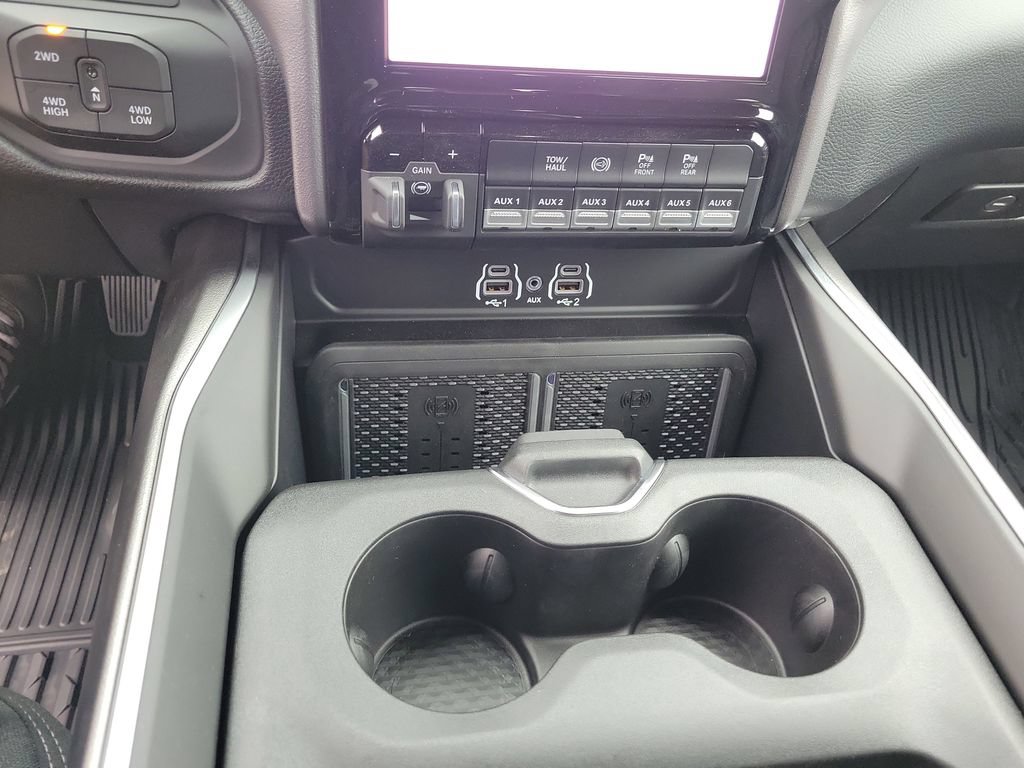 New 2026 RAM 3500 Big Horn AWD/4WD image 27