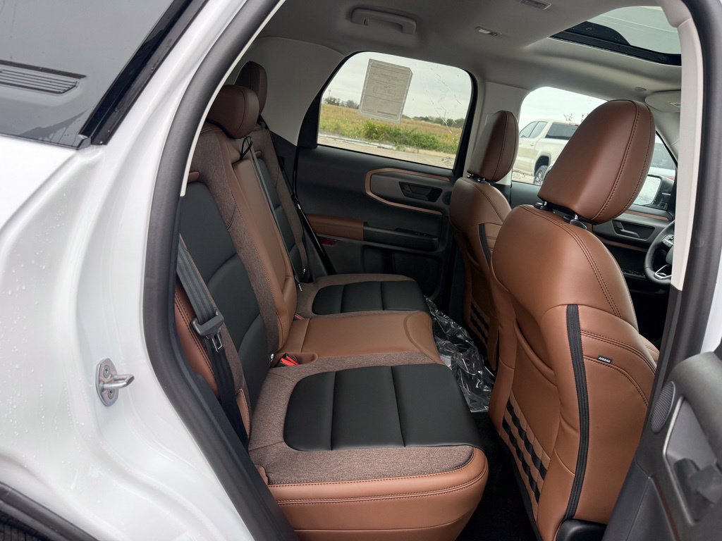 New 2026 Ford Bronco Sport Outer Banks w/ Outer Banks Tech Package+ AWD/4WD image 29