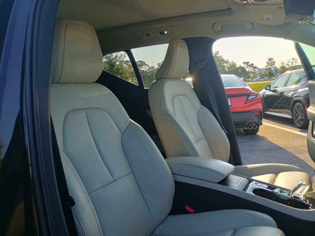 Used 2021 Volvo XC40 T5 Inscription w/ Advanced Package AWD/4WD image 24