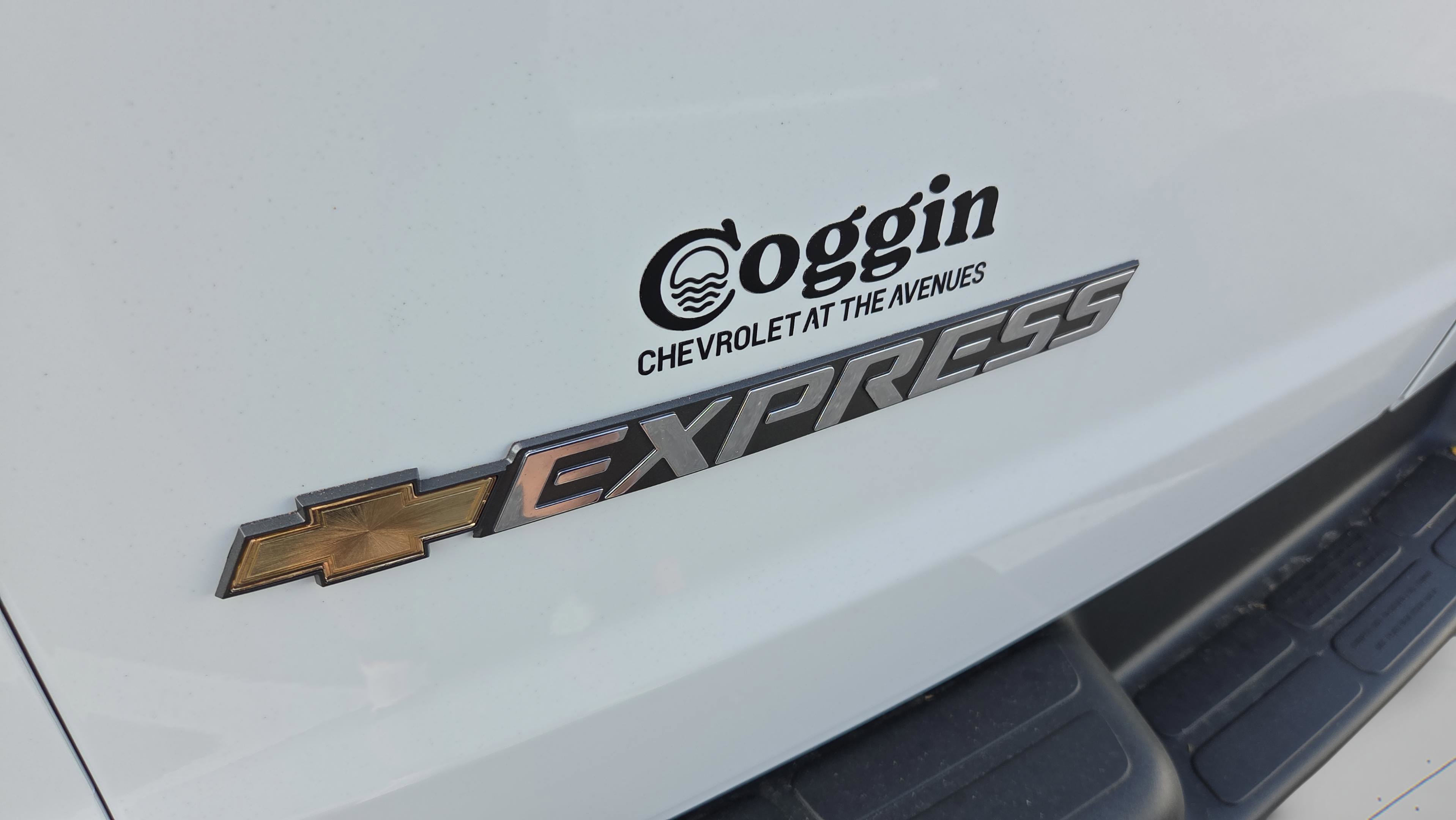 New 2026 Chevrolet Express 2500 LT w/ LT Preferred Equipment Group image 29