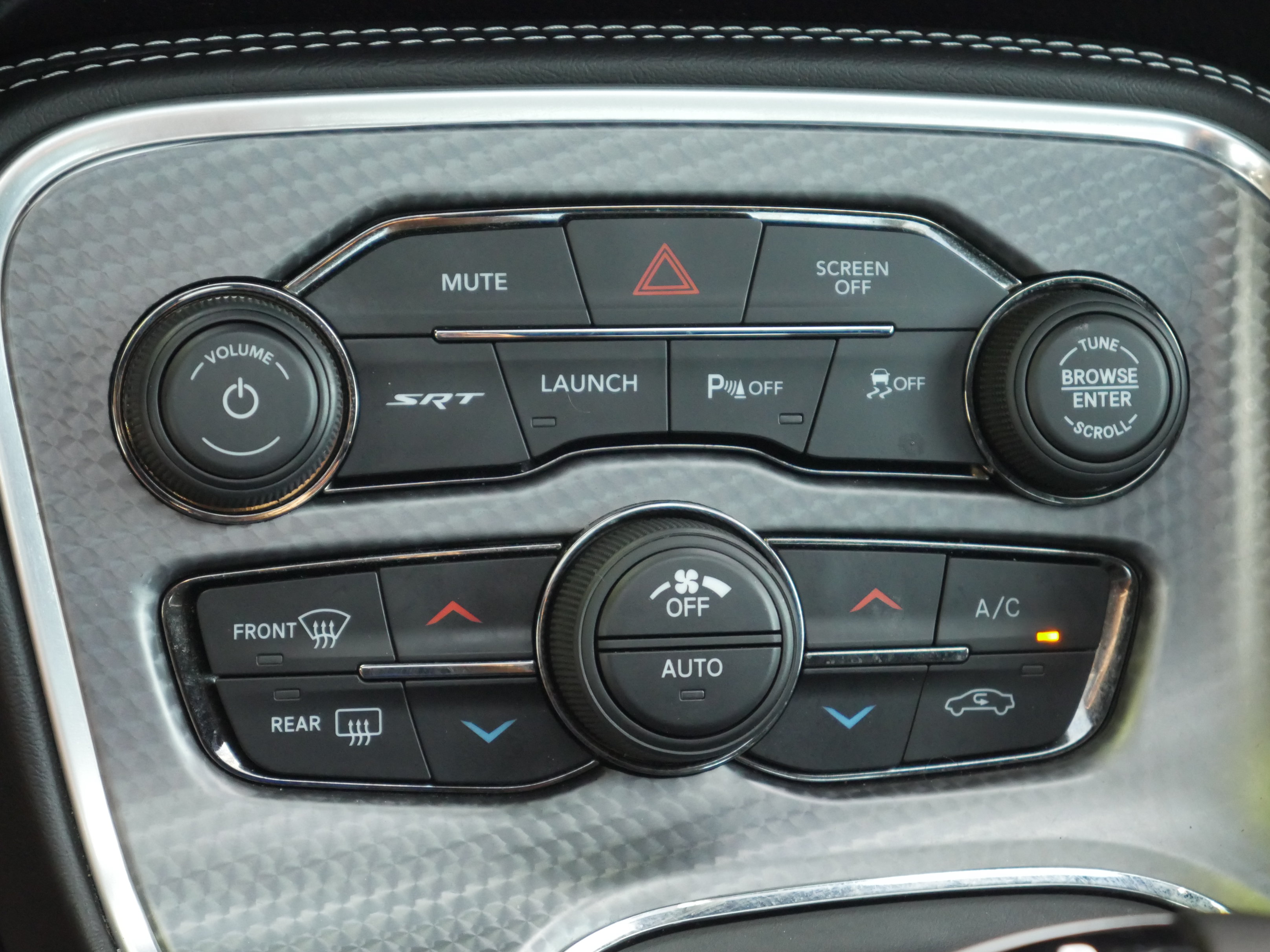 Used 2018 Dodge Challenger SRT Hellcat RWD image 14