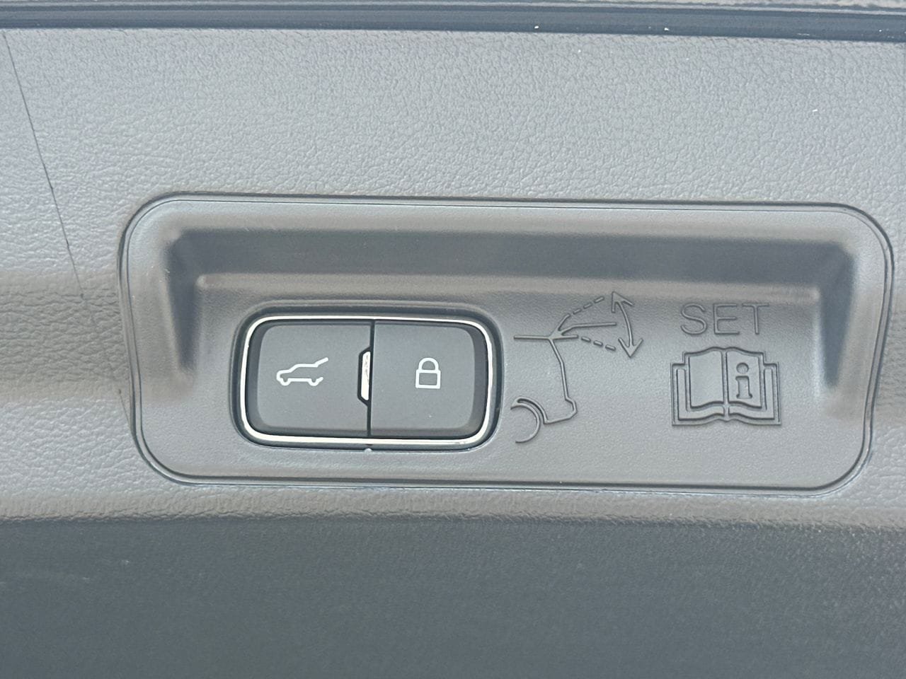 Certified 2026 Ford Explorer ST-Line AWD/4WD image 21