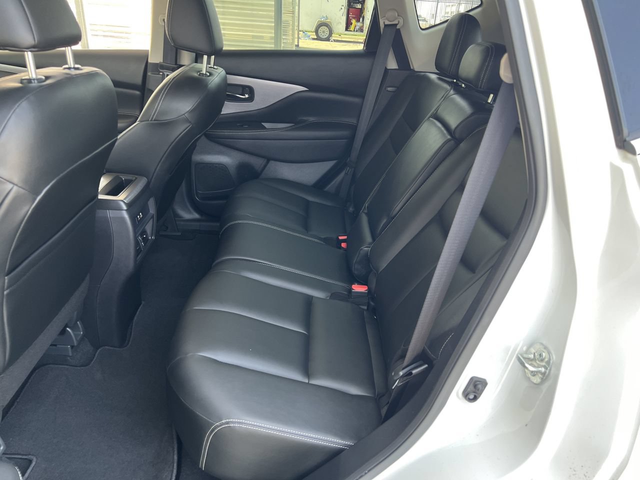 Used 2023 Nissan Murano SV w/ SV Midnight Edition Package FWD image 23