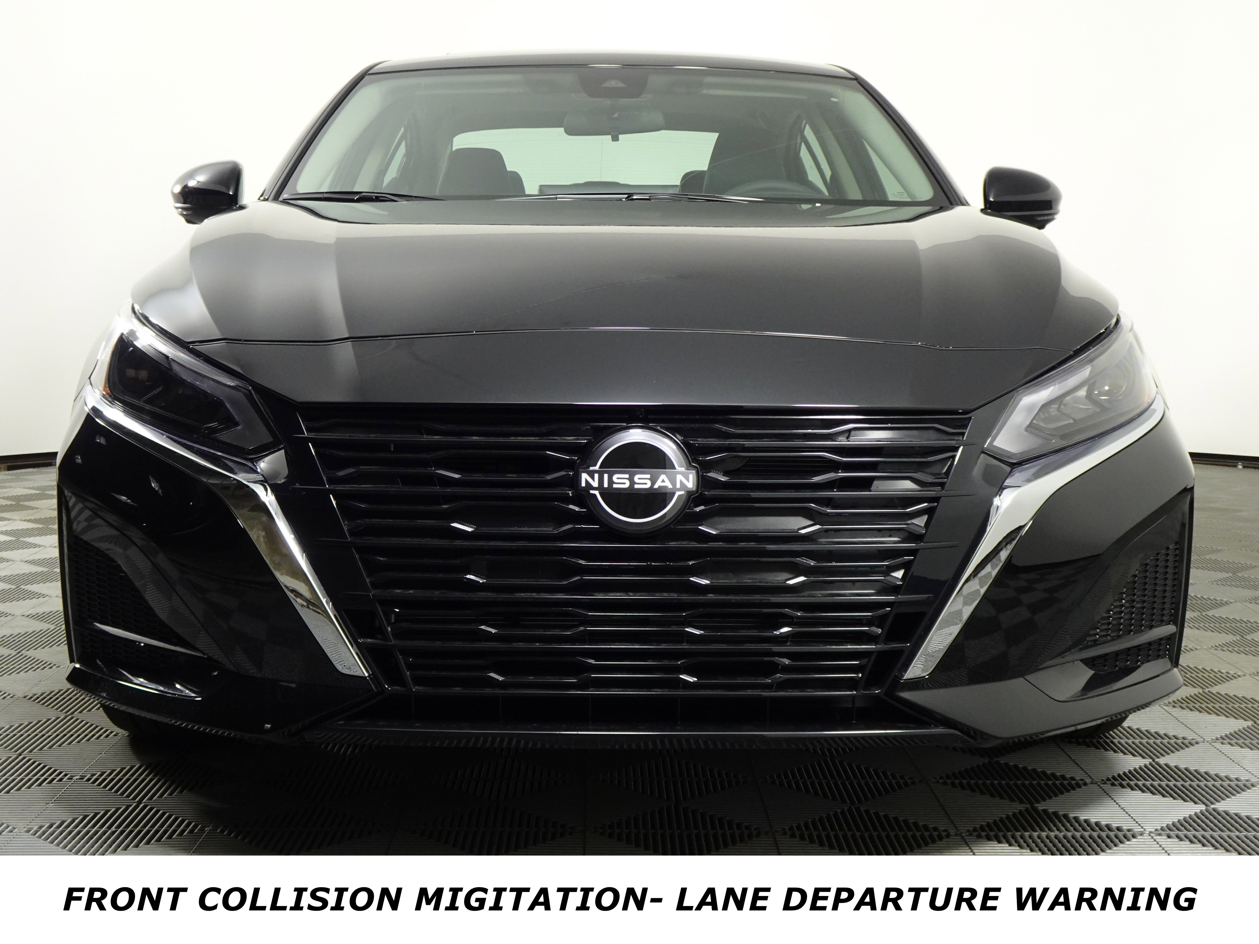 Used 2025 Nissan Altima 2.5 SL image 2