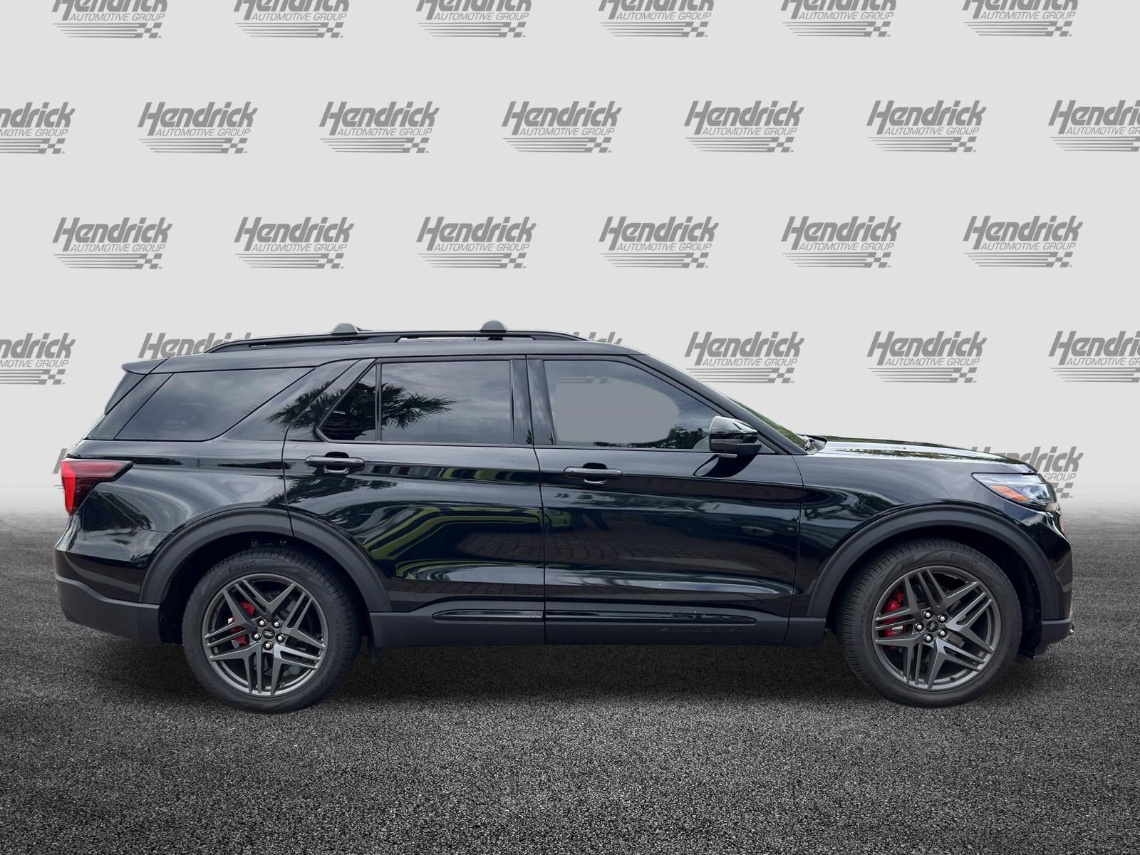 Used 2025 Ford Explorer ST w/ Sun And Sound Package RWD image 11