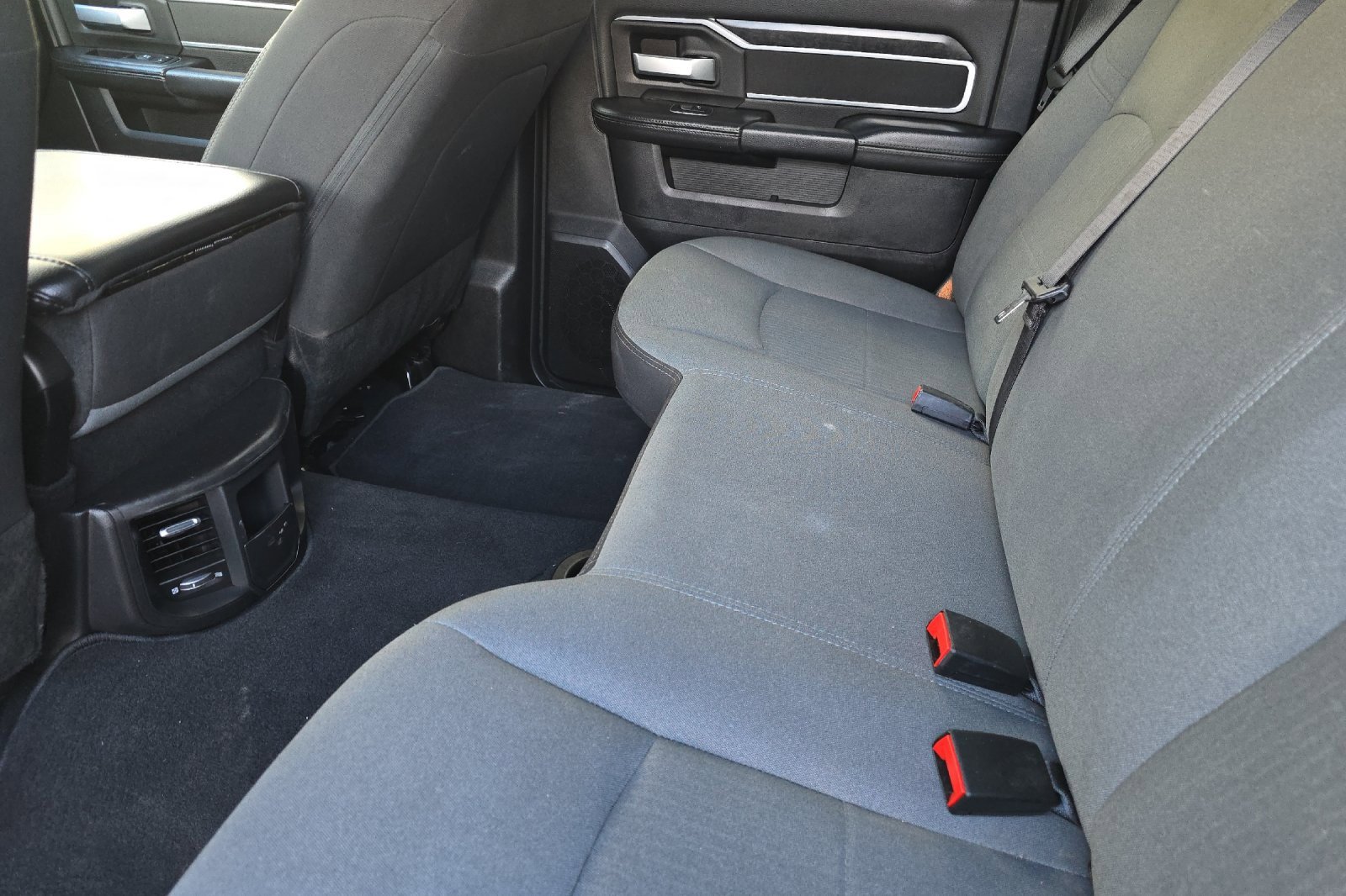 Used 2024 RAM 3500 SLT w/ Quick Order Package 2YG SLT image 16