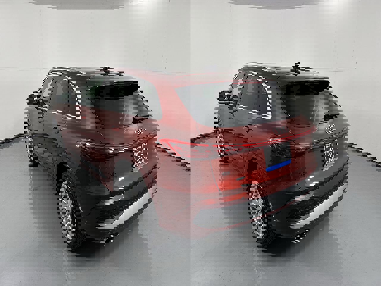 Used 2025 Audi Q5 Premium Plus w/ Premium Plus image 5