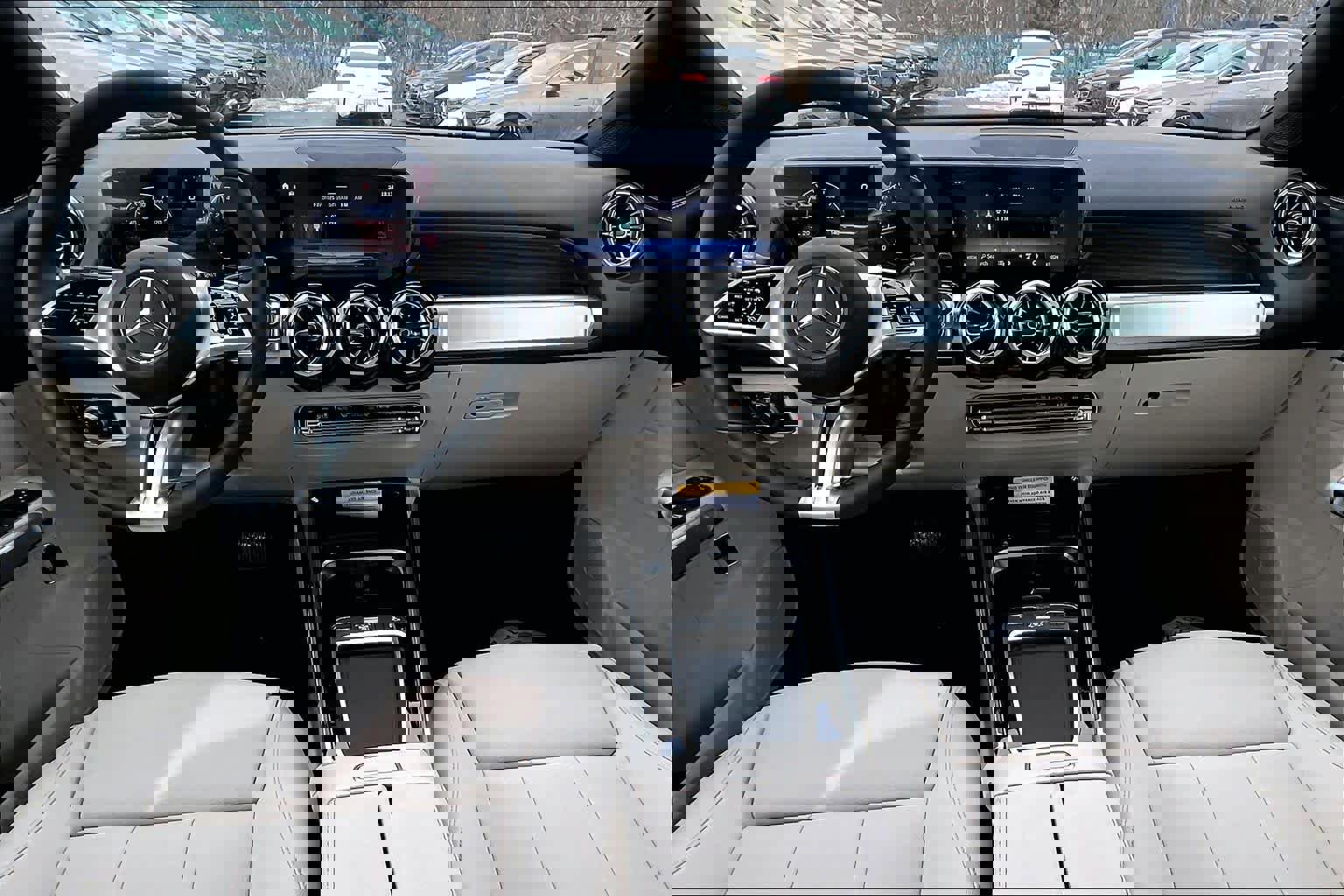 New 2026 Mercedes-Benz GLB 250 4MATIC image 8