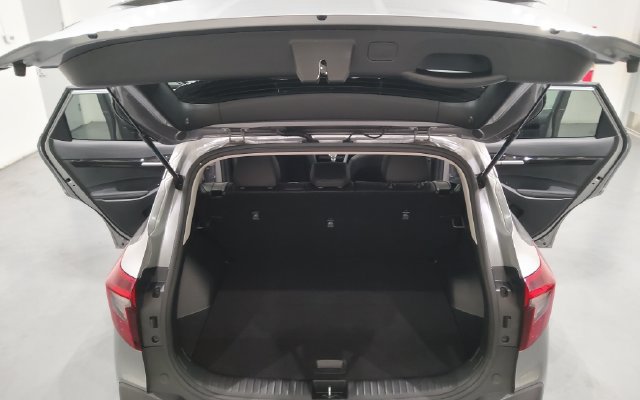 Used 2025 Kia Seltos EX w/ EX Sunroof Package FWD image 16