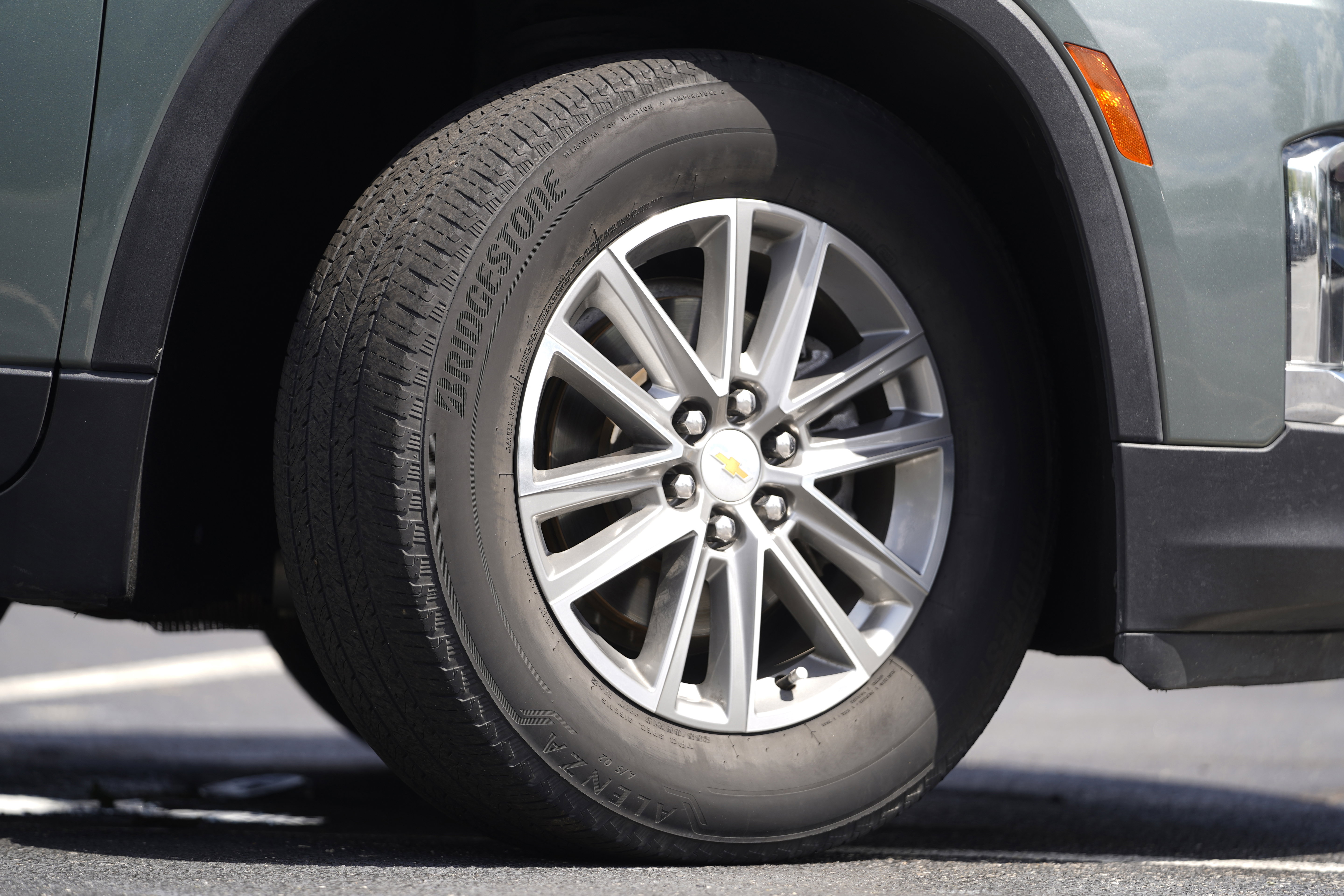 Used 2023 Chevrolet Traverse LT FWD image 36