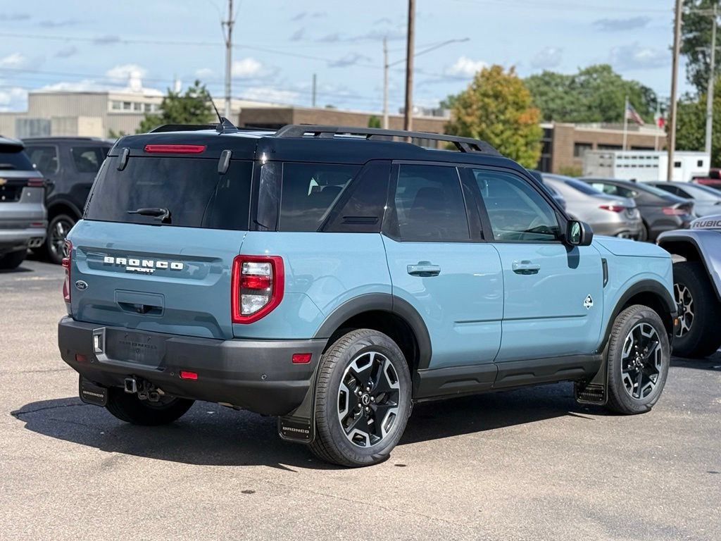 Certified 2022 Ford Bronco Sport Outer Banks w/ Tech Package AWD/4WD image 32