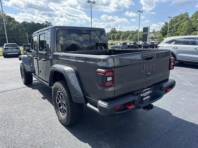 New 2026 Jeep Gladiator Rubicon w/ Steel Power Dome Hood Package AWD/4WD image 4