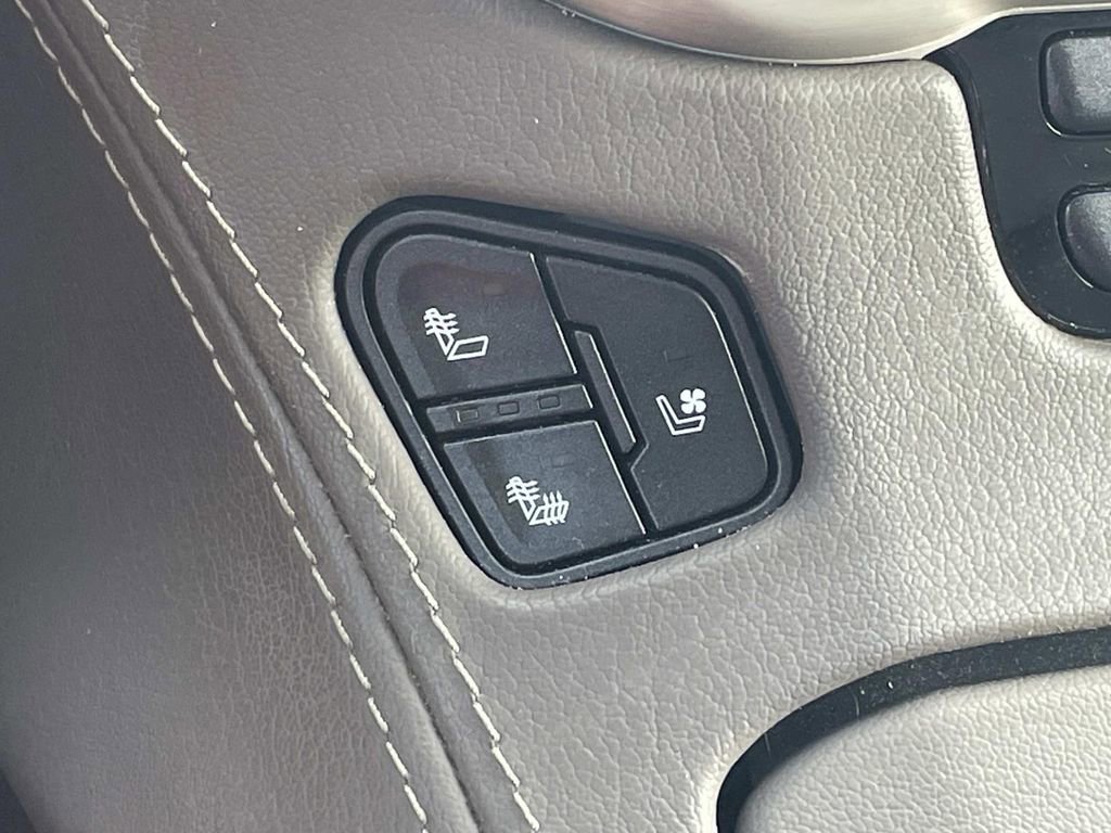 Used 2019 GMC Yukon Denali w/ Open Road Package image 29