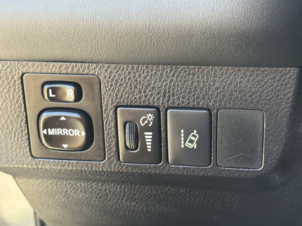 Used 2016 Toyota RAV4 Limited w/ Advanced Technology Package AWD/4WD image 29