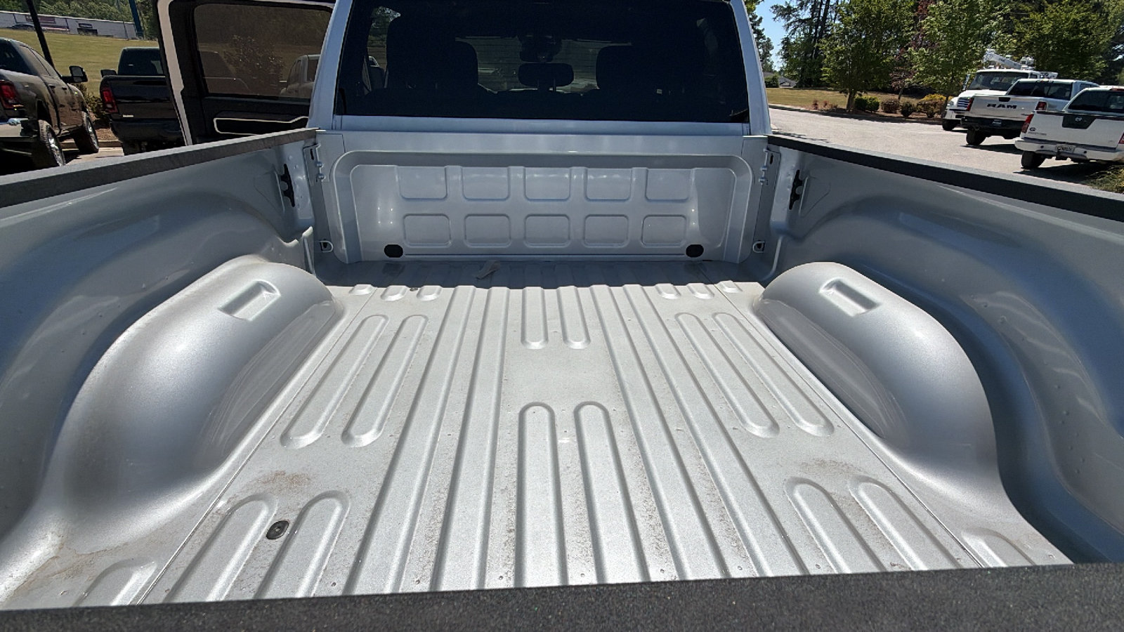 New 2026 RAM 2500 Big Horn AWD/4WD image 13