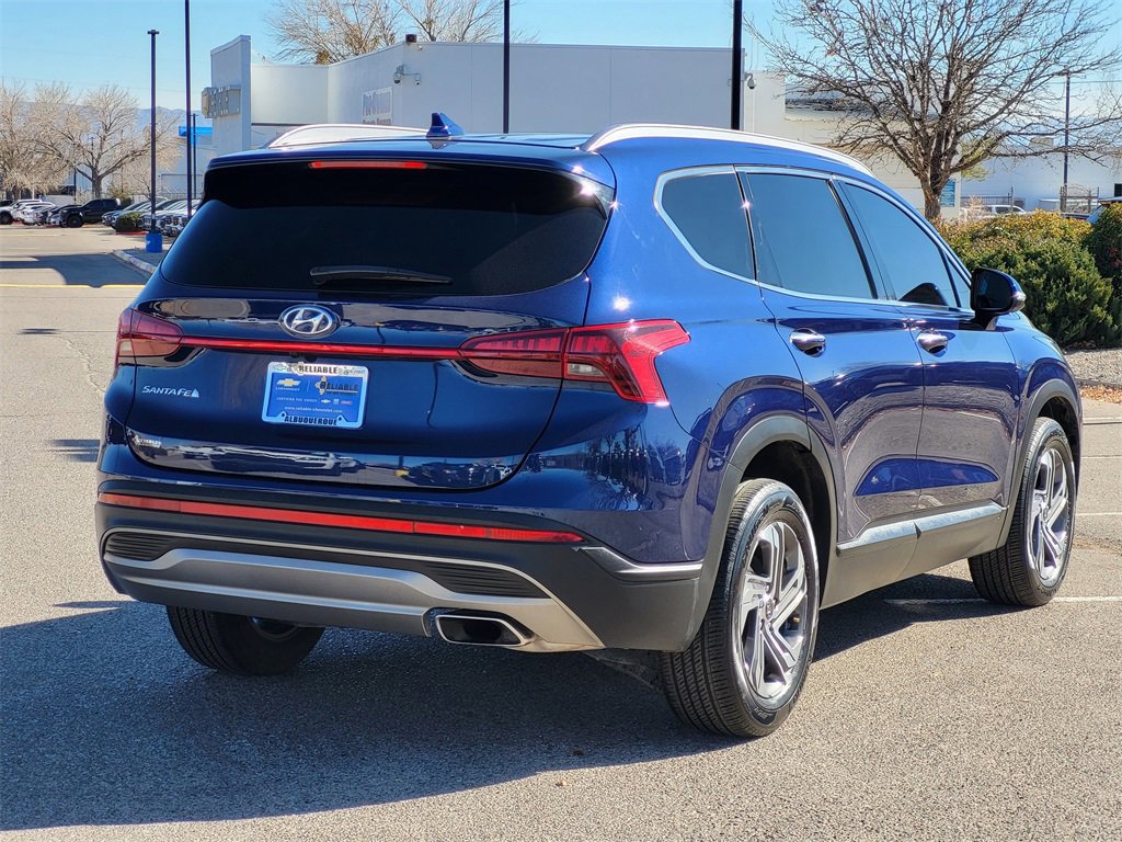 Used 2023 Hyundai Santa Fe SEL image 3