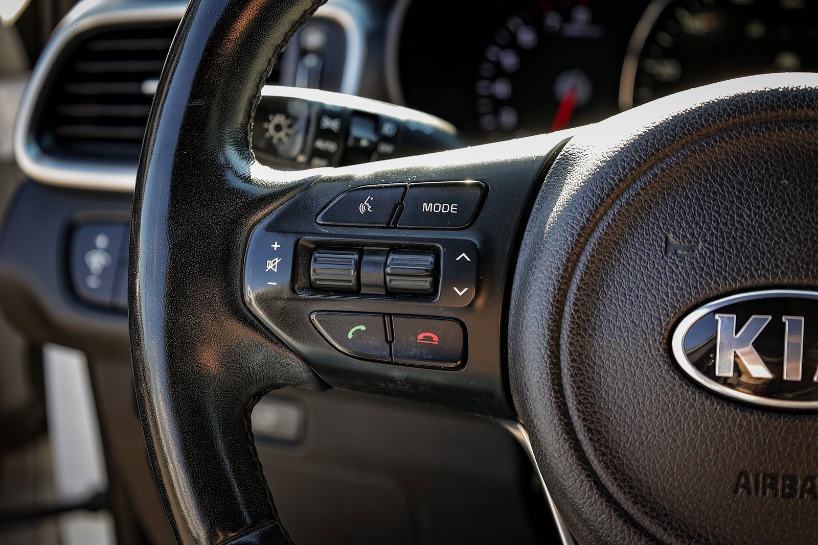 Used 2017 Kia Sorento SX image 13