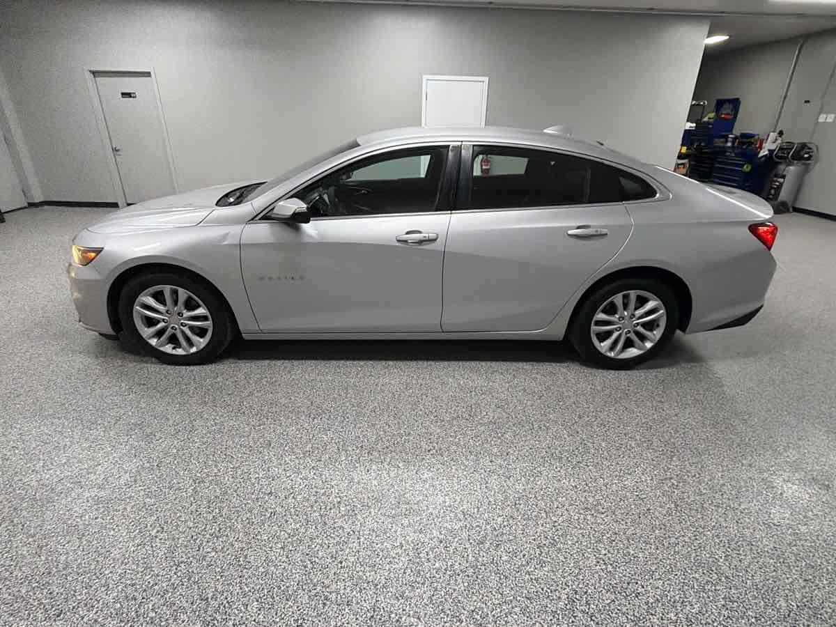 Used 2018 Chevrolet Malibu LT image 6